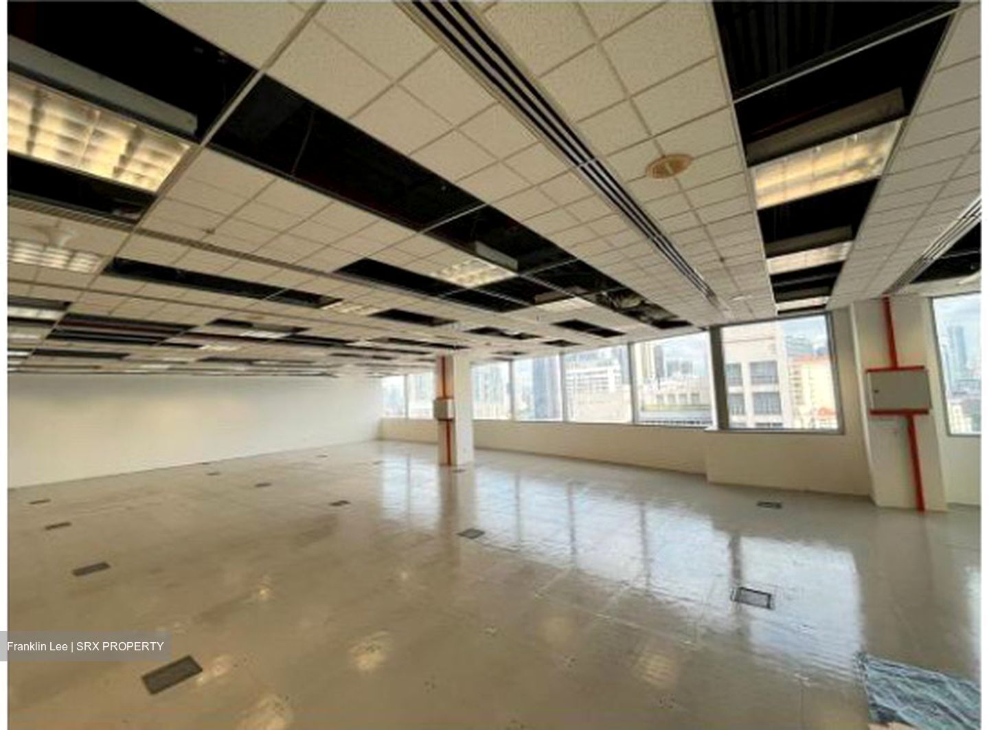 UE Square (D9), Office #437183731